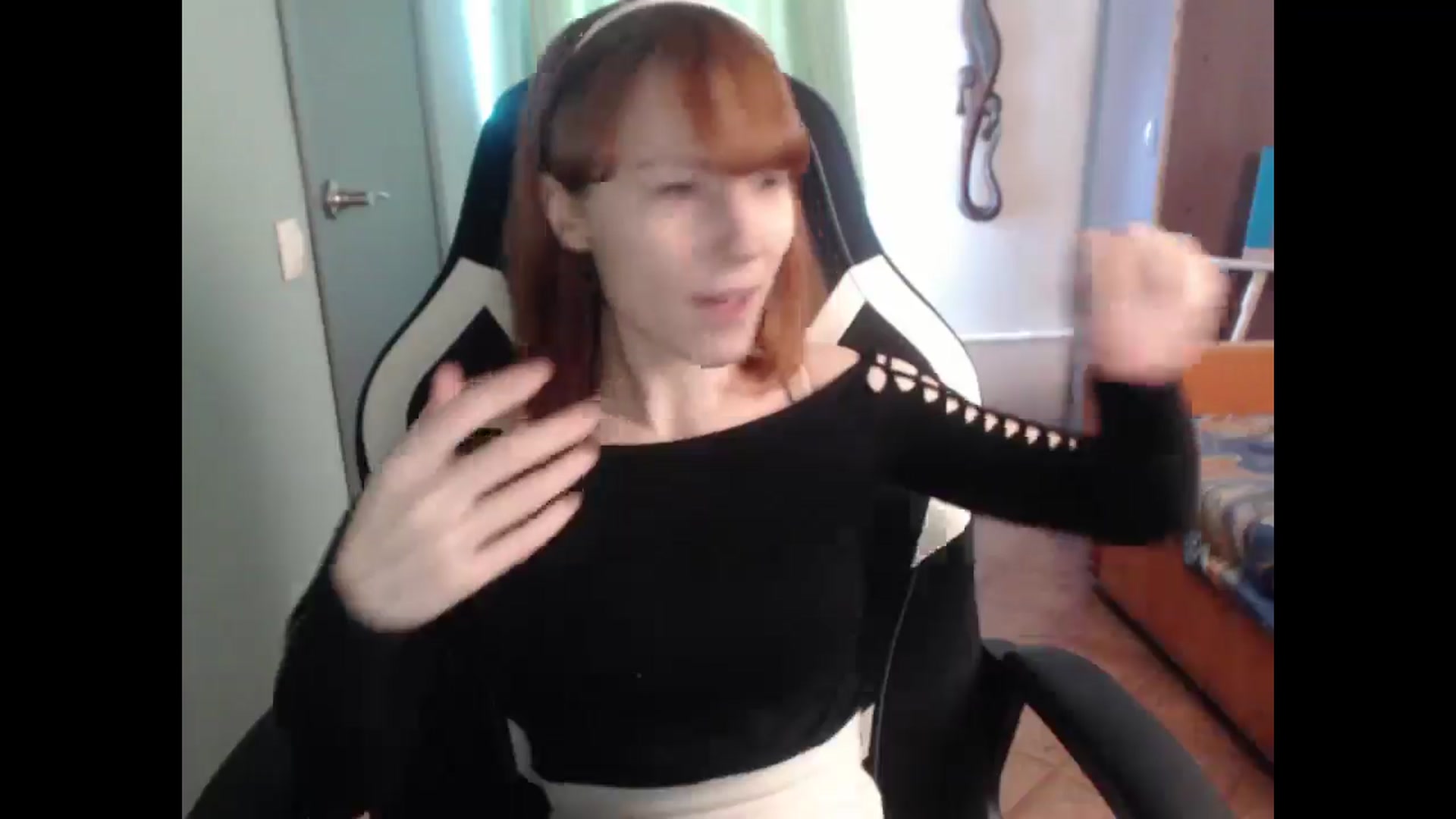 Gallery image thumbnail from NikiFoks18's myfreecams stream on, 03/29/2026, 09:27 image 7 of 20
