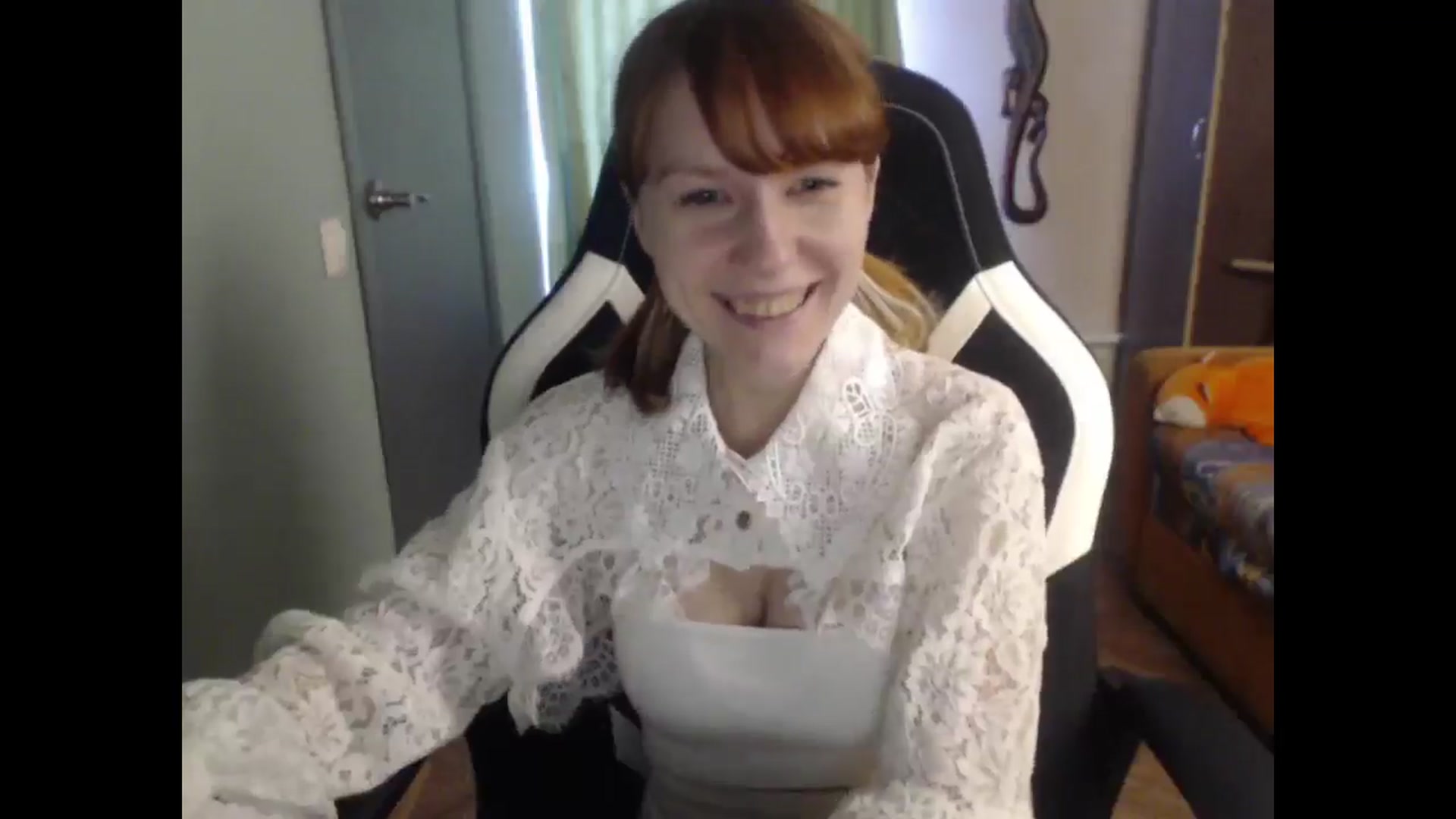 Gallery image thumbnail from NikiFoks18's myfreecams stream on, 03/31/2026, 12:38 image 16 of 20