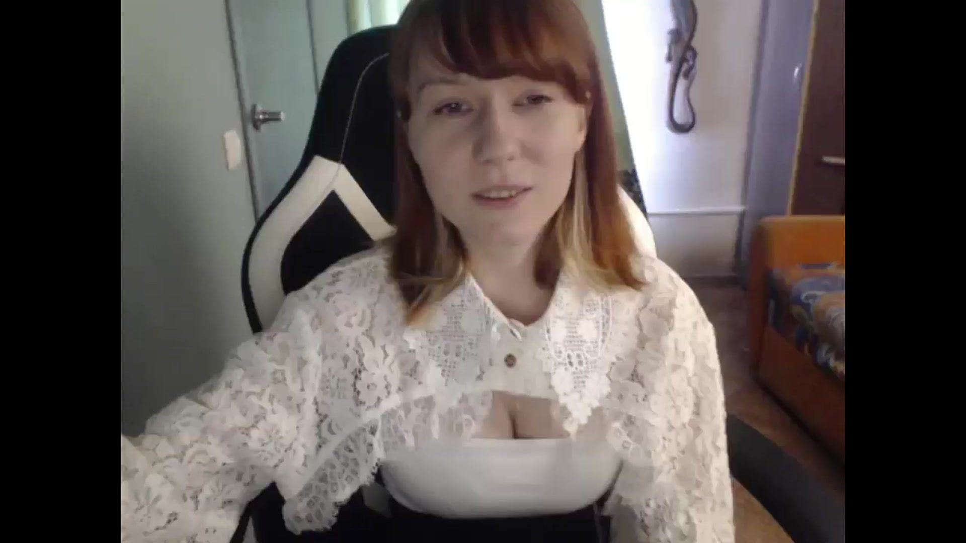 Gallery image thumbnail from NikiFoks18's myfreecams stream on, 04/03/2026, 06:41 image 12 of 20