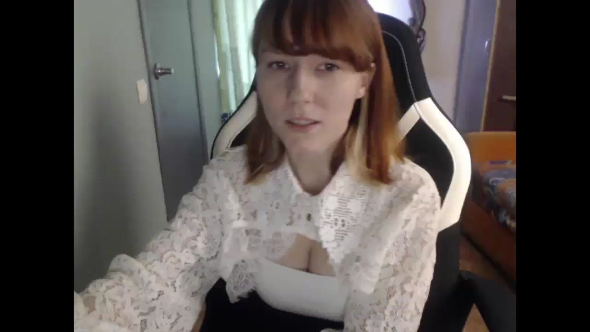 Gallery image thumbnail from NikiFoks18's myfreecams stream on, 04/03/2026, 06:41 image 17 of 20