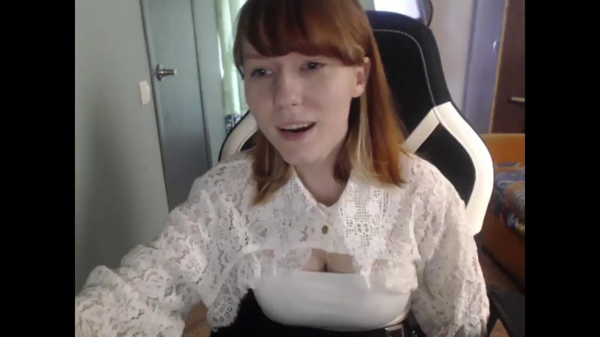 Gallery image thumbnail from NikiFoks18's myfreecams stream on, 04/03/2026, 06:41 image 6 of 20
