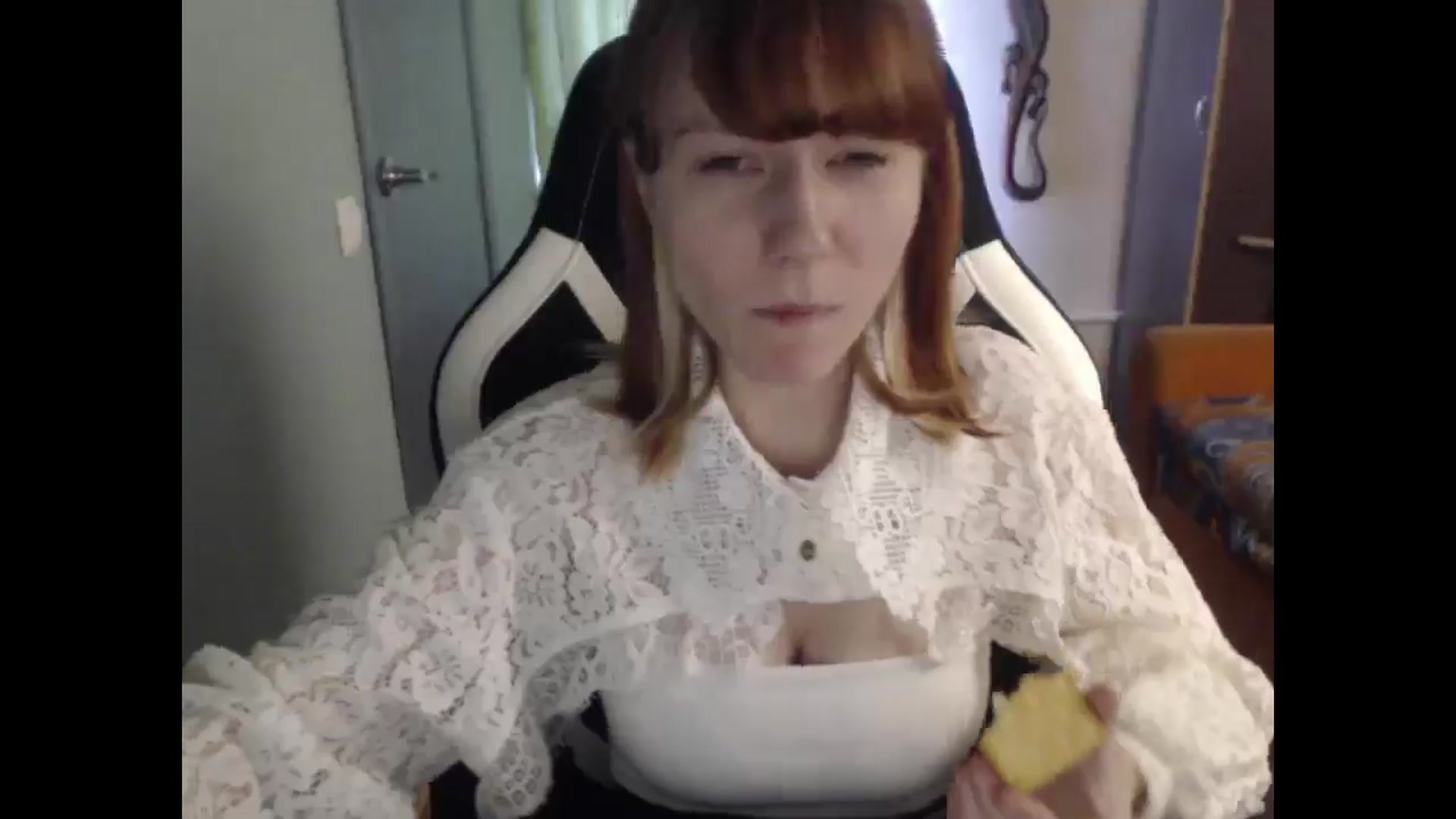 Gallery image thumbnail from NikiFoks18's myfreecams stream on, 04/03/2026, 09:23 image 18 of 20