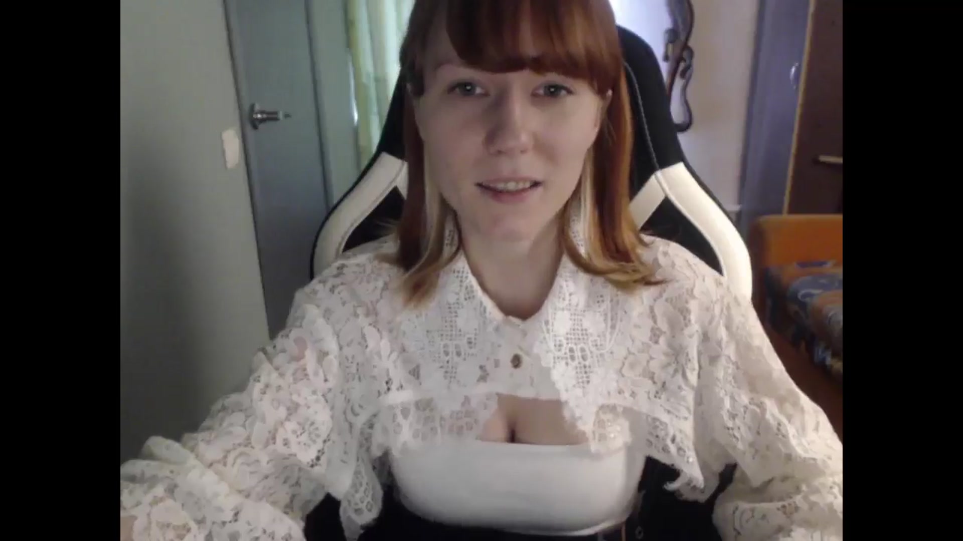 Gallery image thumbnail from NikiFoks18's myfreecams stream on, 04/03/2026, 09:23 image 14 of 20