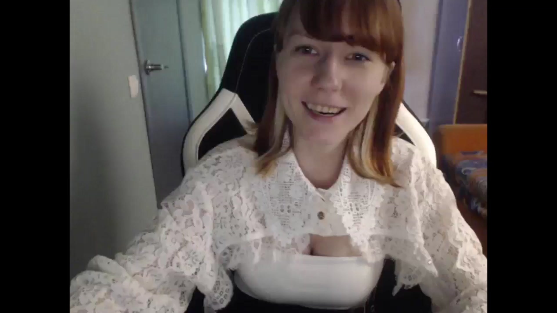 Gallery image thumbnail from NikiFoks18's myfreecams stream on, 04/03/2026, 09:23 image 11 of 20