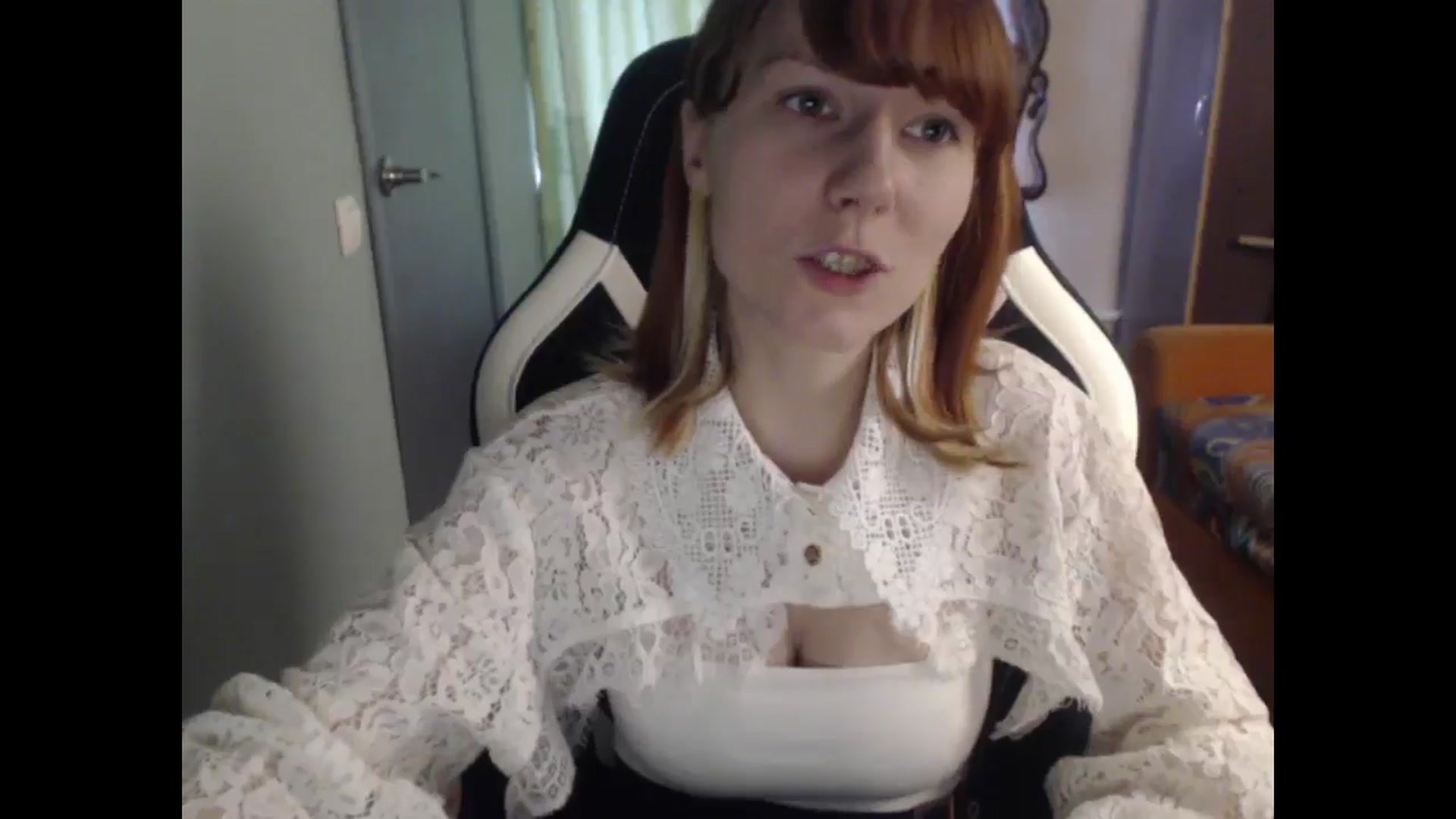 Gallery image thumbnail from NikiFoks18's myfreecams stream on, 04/03/2026, 09:23 image 16 of 20