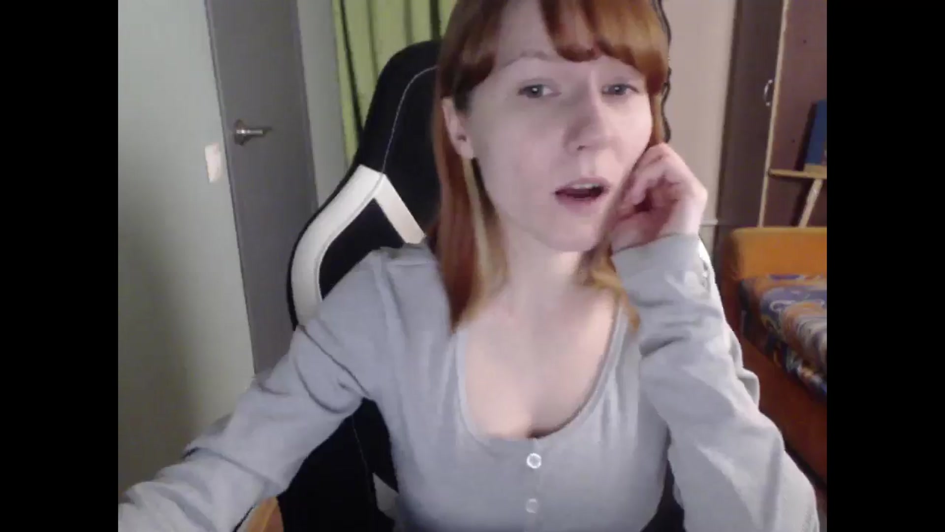 Gallery image thumbnail from NikiFoks18's myfreecams stream on, 04/06/2026, 24:52 image 12 of 20