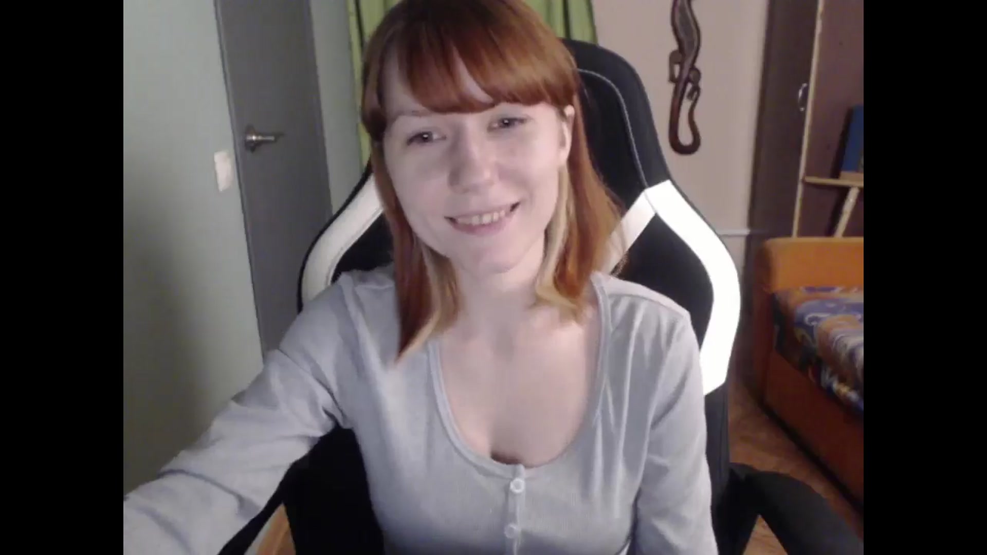 Gallery image thumbnail from NikiFoks18's myfreecams stream on, 04/06/2026, 24:52 image 18 of 20