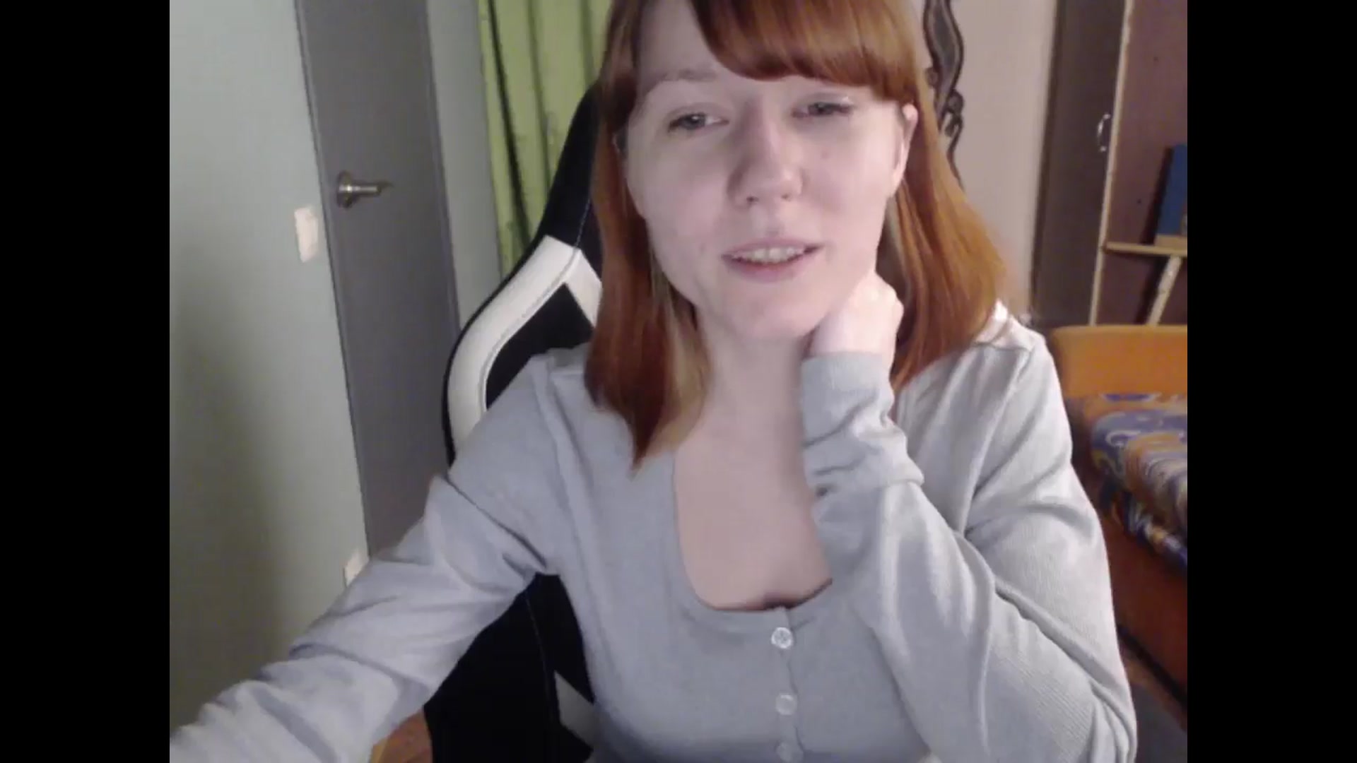 Gallery image thumbnail from NikiFoks18's myfreecams stream on, 04/06/2026, 24:52 image 14 of 20
