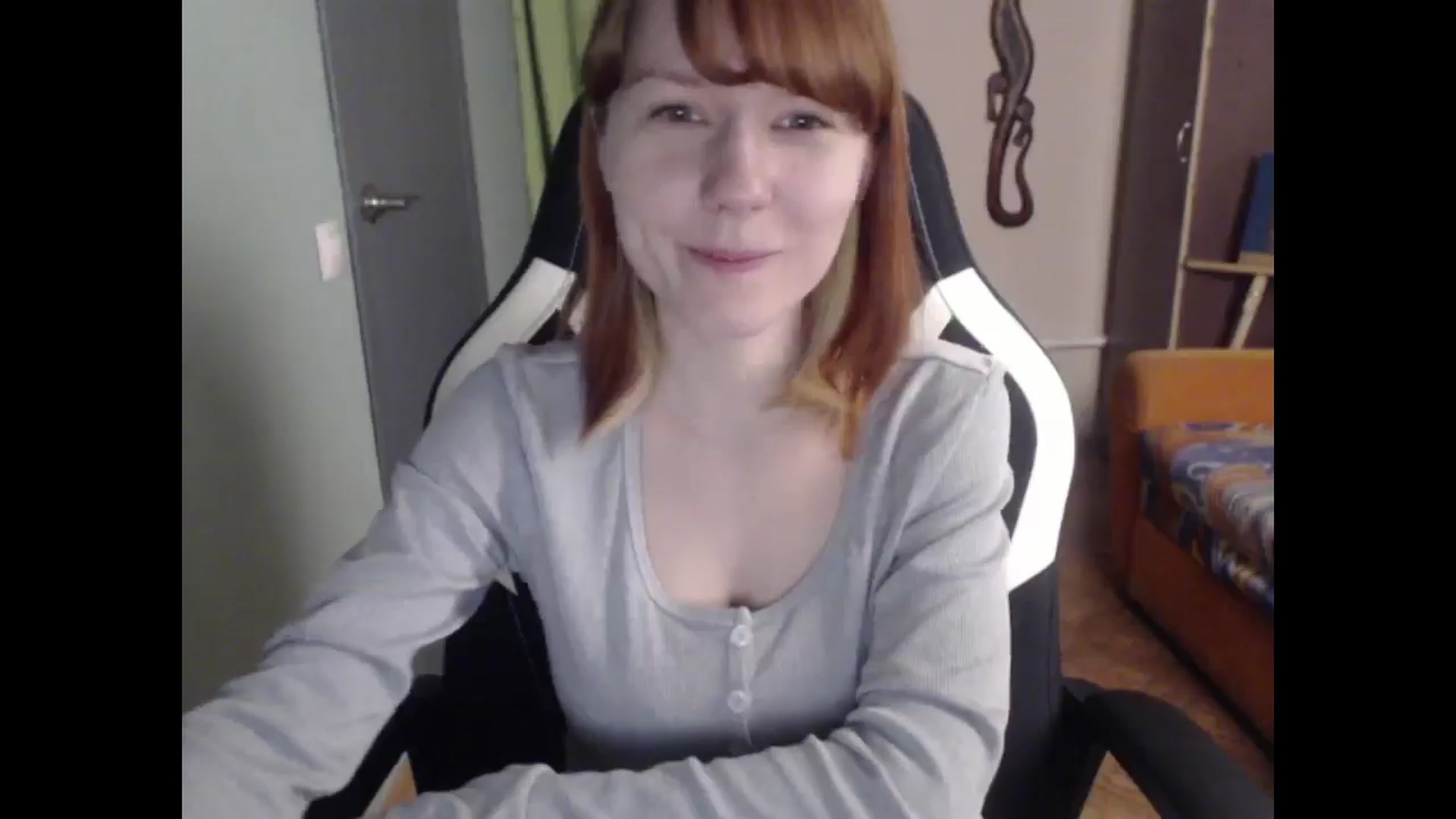 Gallery image thumbnail from NikiFoks18's myfreecams stream on, 04/06/2026, 24:52 image 7 of 20