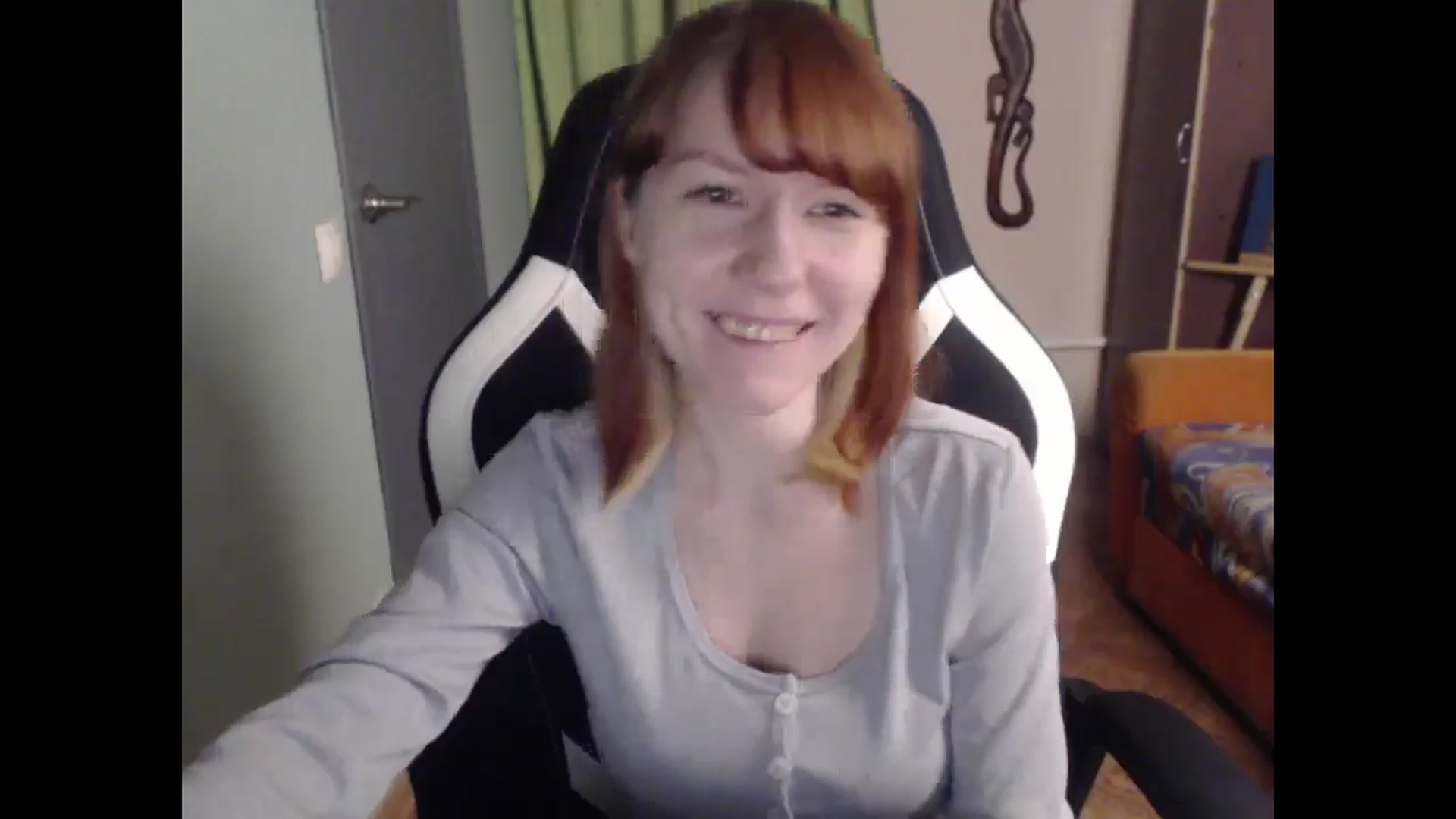 Gallery image thumbnail from NikiFoks18's myfreecams stream on, 04/06/2026, 24:52 image 5 of 20