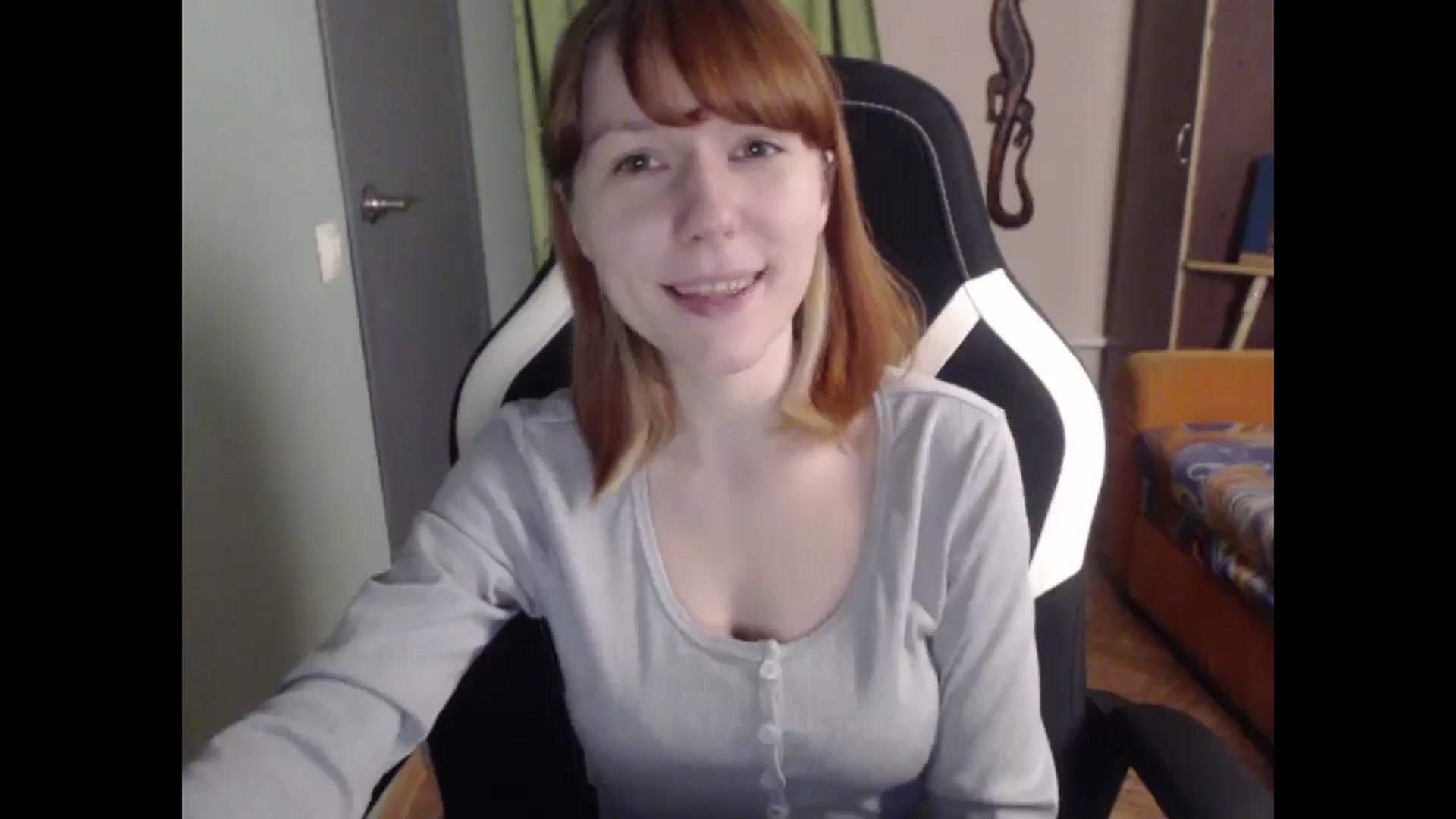 Gallery image thumbnail from NikiFoks18's myfreecams stream on, 04/06/2026, 24:52 image 16 of 20