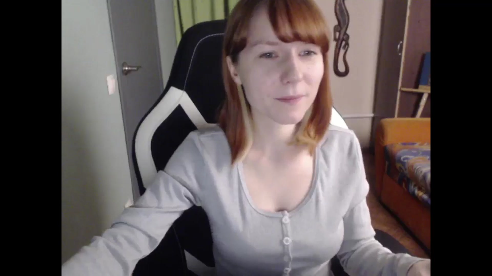 Gallery image thumbnail from NikiFoks18's myfreecams stream on, 04/06/2026, 24:52 image 2 of 20