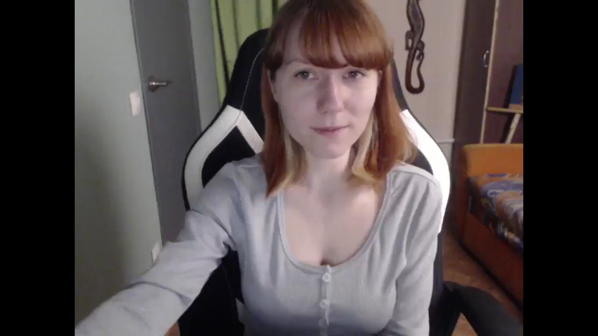 Gallery image thumbnail from NikiFoks18's myfreecams stream on, 04/06/2026, 24:52 image 20 of 20