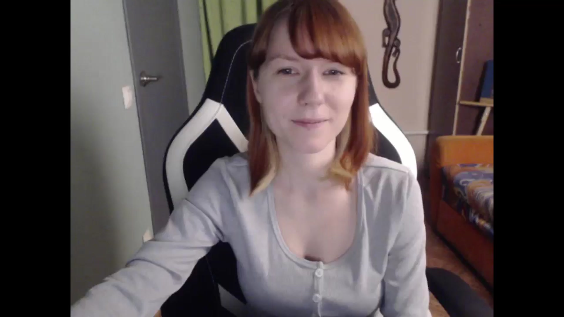 Gallery image thumbnail from NikiFoks18's myfreecams stream on, 04/06/2026, 24:52 image 4 of 20