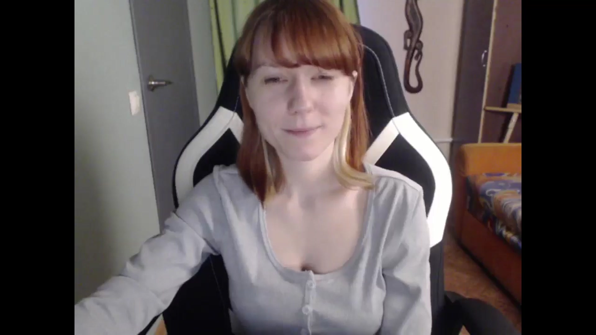 Gallery image thumbnail from NikiFoks18's myfreecams stream on, 04/06/2026, 02:44 image 13 of 20