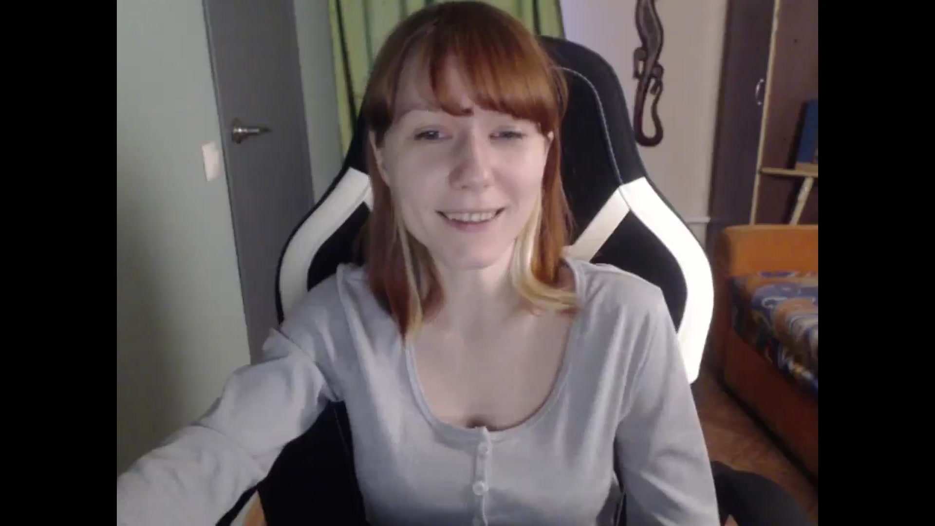 Gallery image thumbnail from NikiFoks18's myfreecams stream on, 04/06/2026, 02:44 image 15 of 20