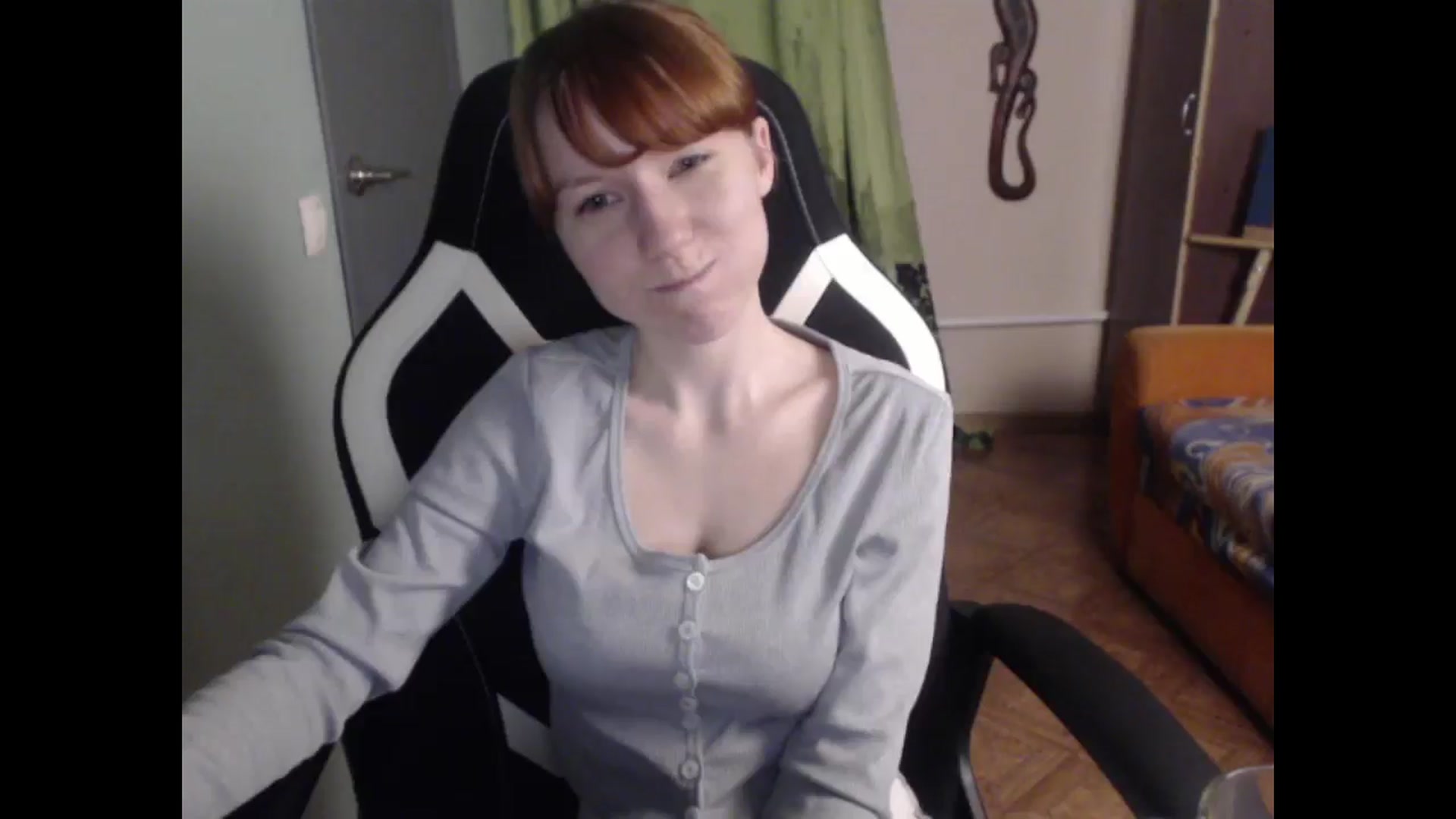 Gallery image thumbnail from NikiFoks18's myfreecams stream on, 04/07/2026, 02:13 image 15 of 20
