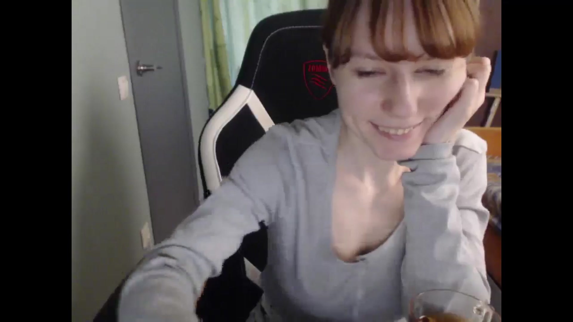 Gallery image thumbnail from NikiFoks18's myfreecams stream on, 04/07/2026, 05:04 image 2 of 20