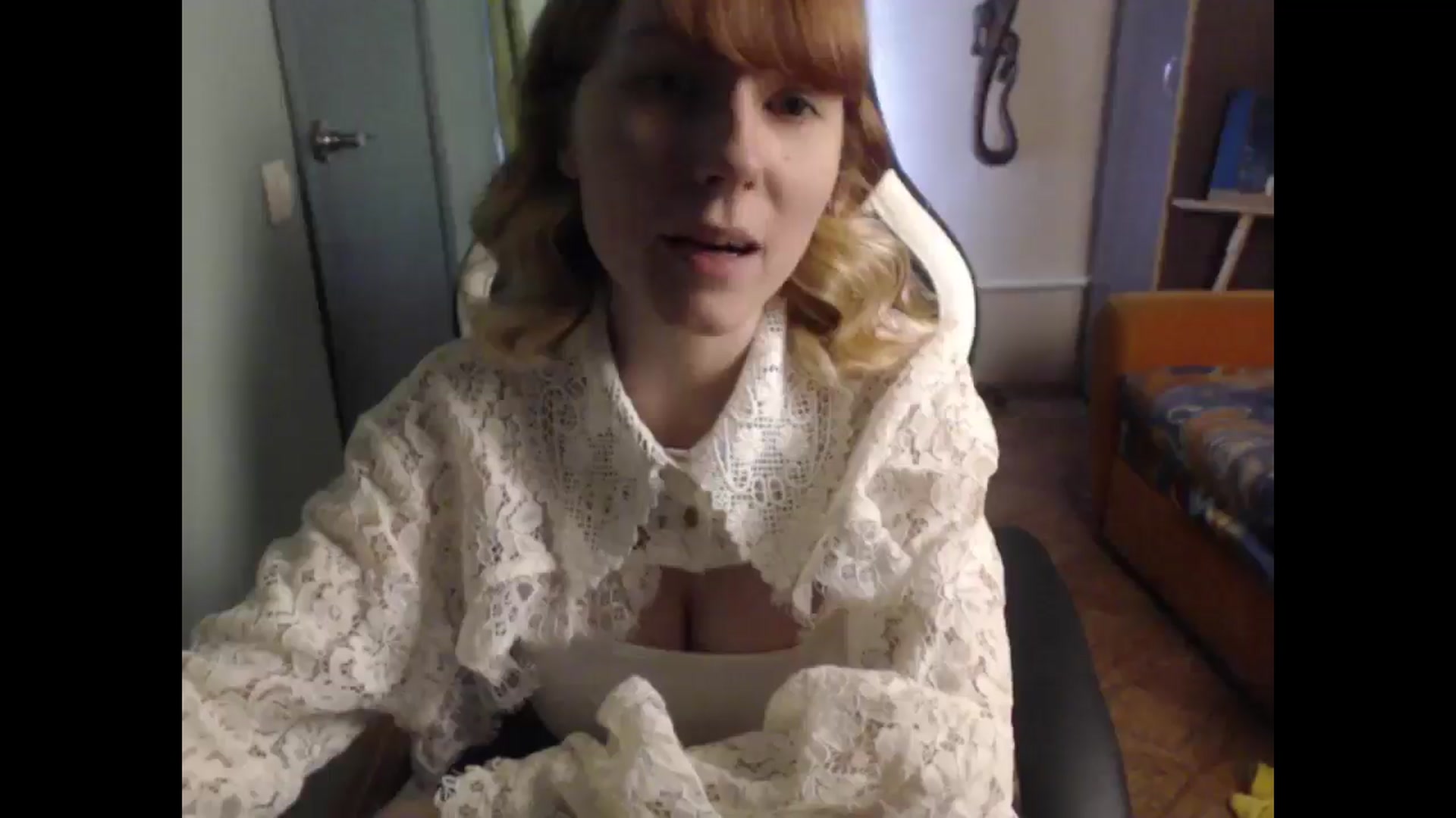 Gallery image thumbnail from NikiFoks18's myfreecams stream on, 04/21/2026, 07:37 image 18 of 20
