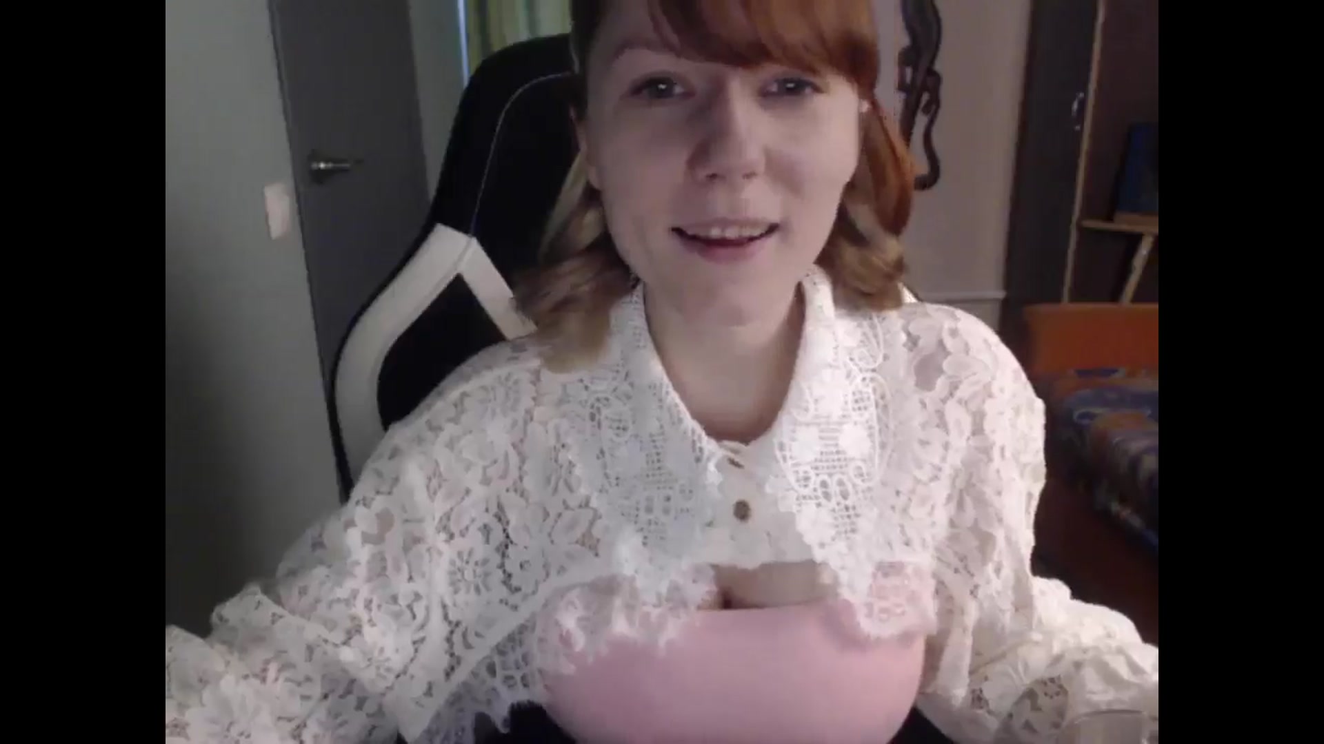 Gallery image thumbnail from NikiFoks18's myfreecams stream on, 04/22/2026, 06:56 image 19 of 20