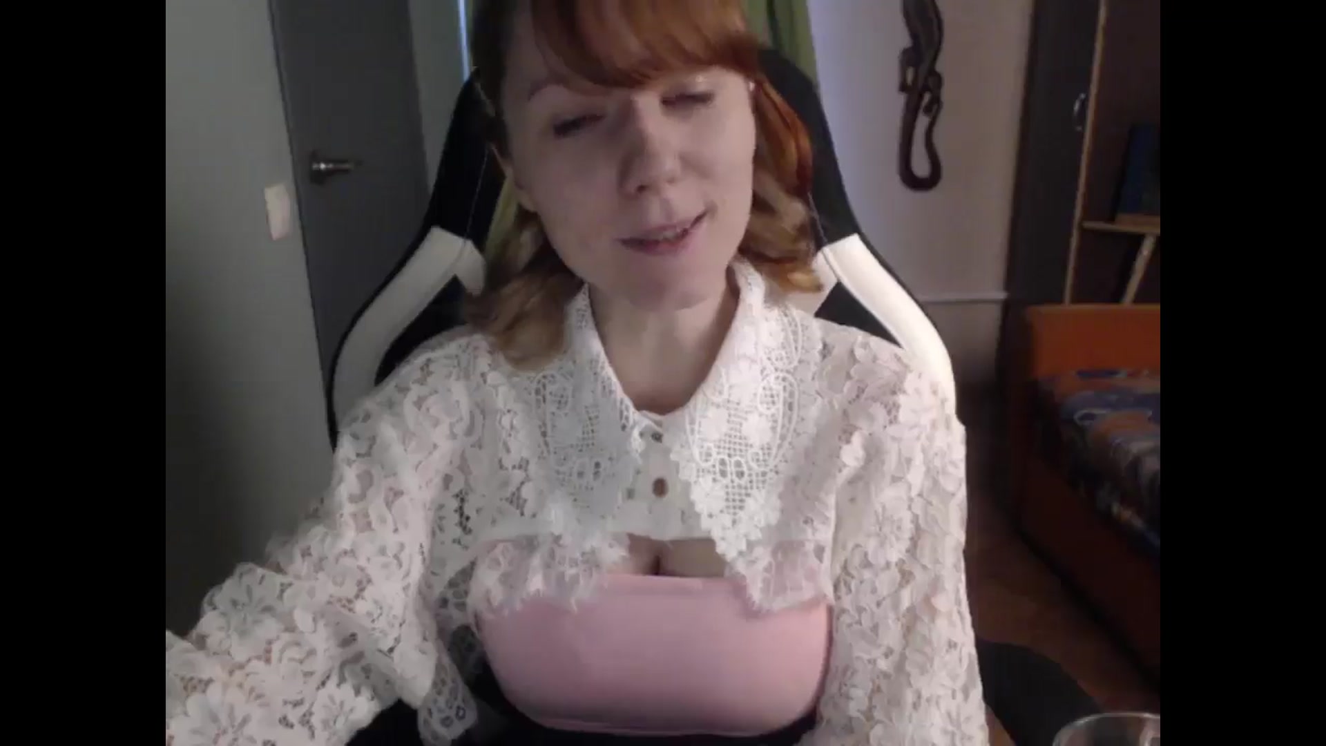 Gallery image thumbnail from NikiFoks18's myfreecams stream on, 04/22/2026, 06:56 image 20 of 20