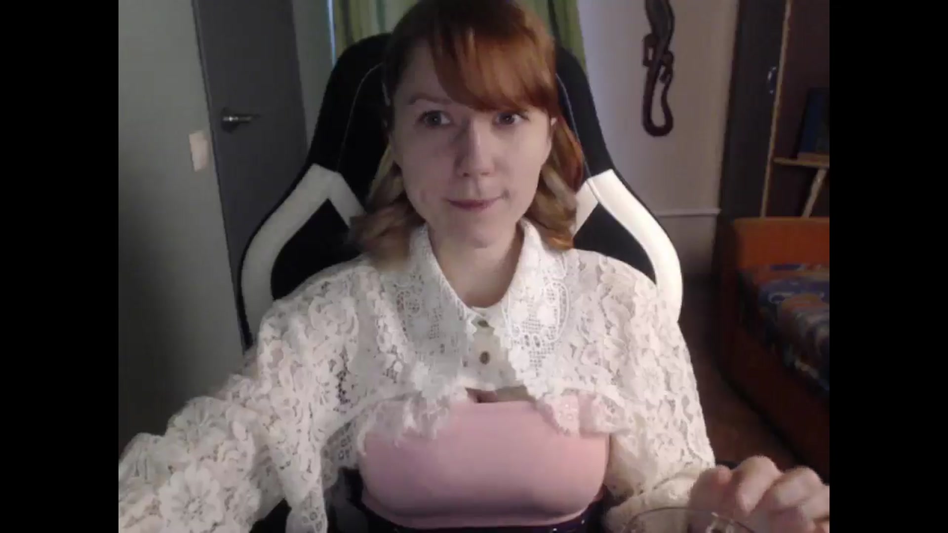 Gallery image thumbnail from NikiFoks18's myfreecams stream on, 04/22/2026, 06:56 image 14 of 20