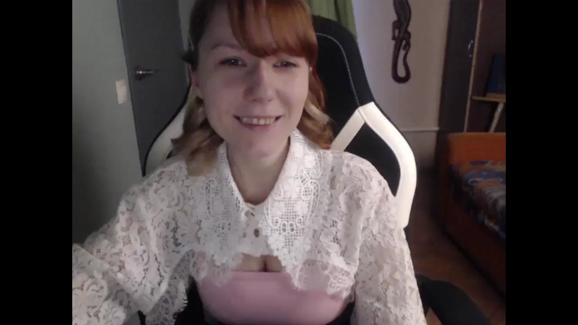 Gallery image thumbnail from NikiFoks18's myfreecams stream on, 04/22/2026, 06:56 image 9 of 20