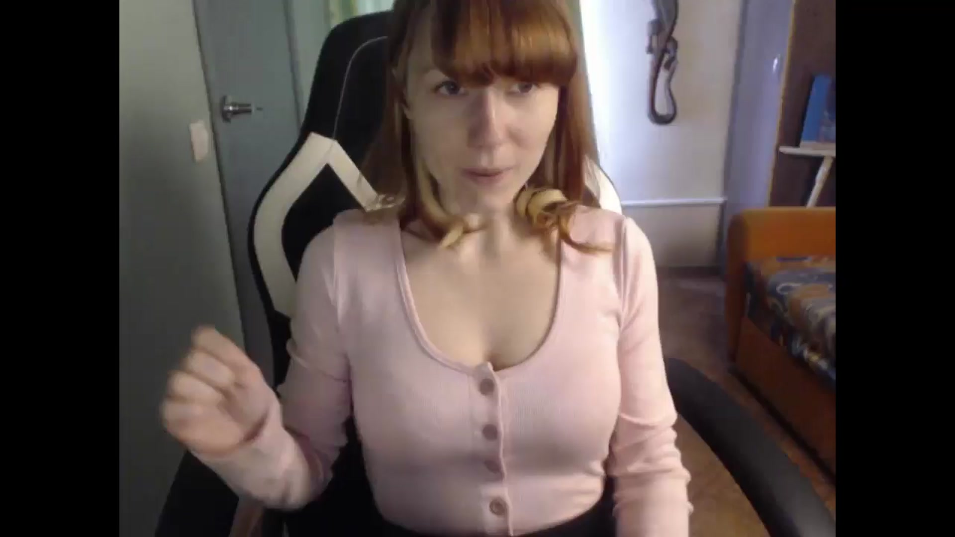 Gallery image thumbnail from NikiFoks18's myfreecams stream on, 04/29/2026, 08:38 image 8 of 20