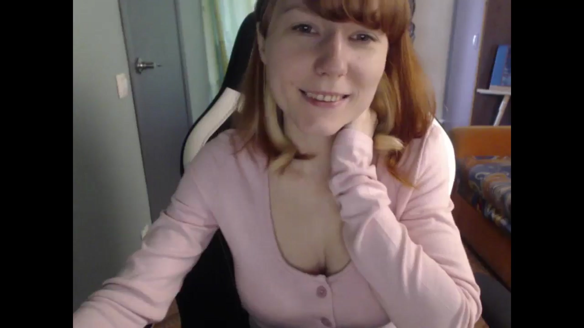 Gallery image thumbnail from NikiFoks18's myfreecams stream on, 04/29/2026, 08:38 image 3 of 20