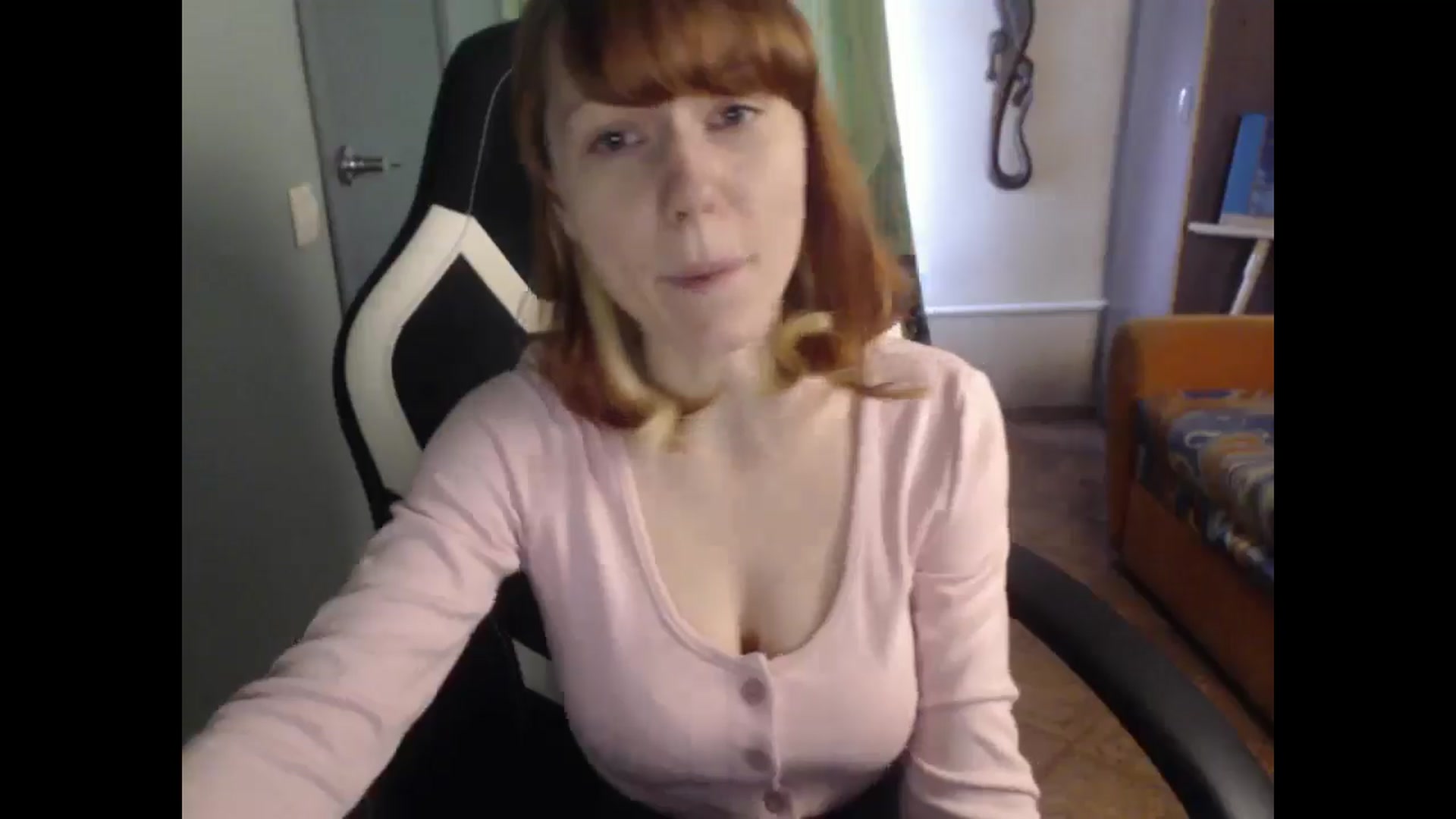 Gallery image thumbnail from NikiFoks18's myfreecams stream on, 04/29/2026, 08:38 image 14 of 20