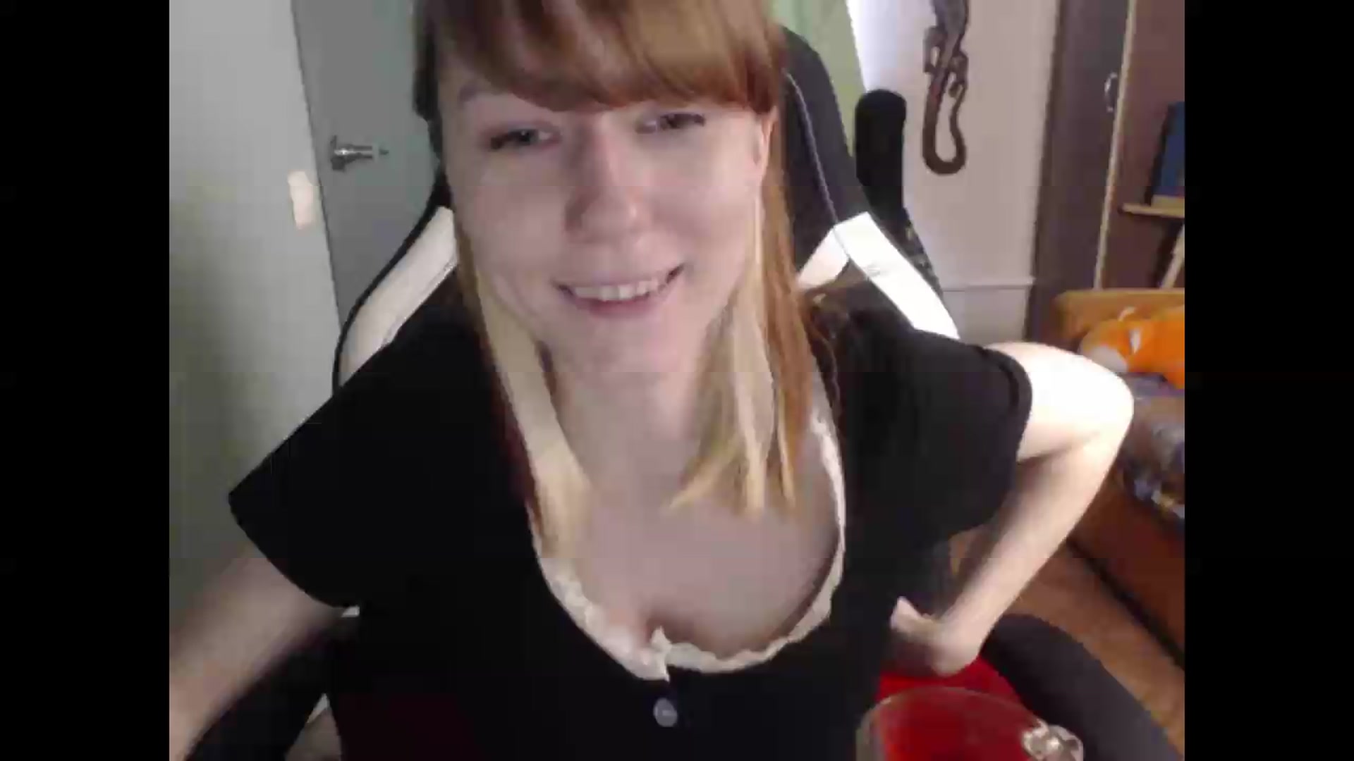 Gallery image thumbnail from NikiFoks18's myfreecams stream on, 06/07/2026, 08:53 image 20 of 20