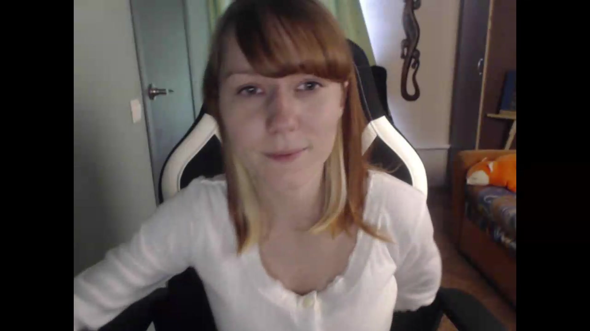 Gallery image thumbnail from NikiFoks18's myfreecams stream on, 06/08/2026, 06:18 image 18 of 20