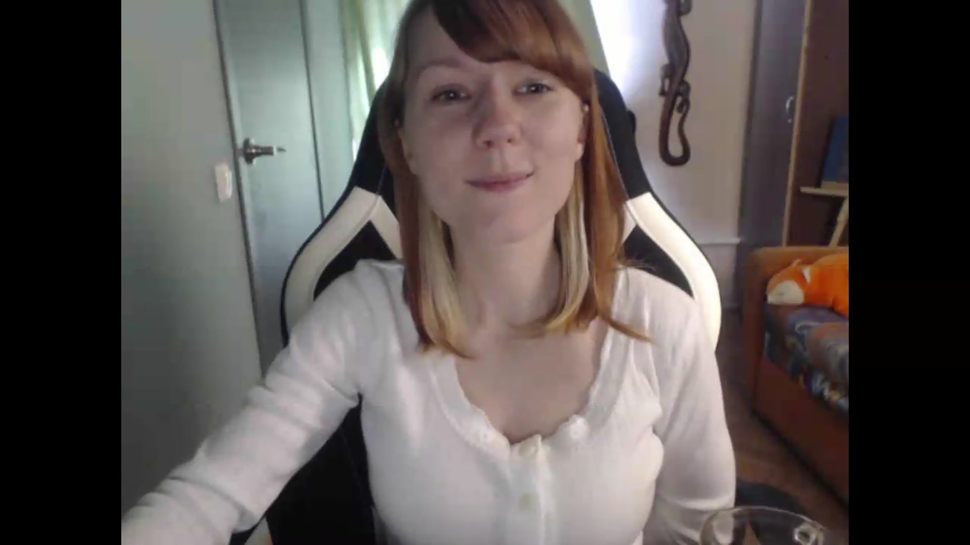 Gallery image thumbnail from NikiFoks18's myfreecams stream on, 06/08/2026, 06:18 image 9 of 20