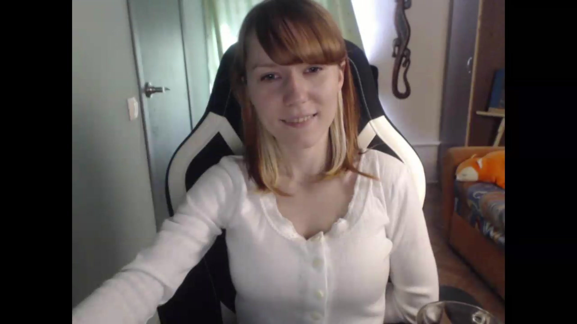 Gallery image thumbnail from NikiFoks18's myfreecams stream on, 06/08/2026, 06:18 image 7 of 20