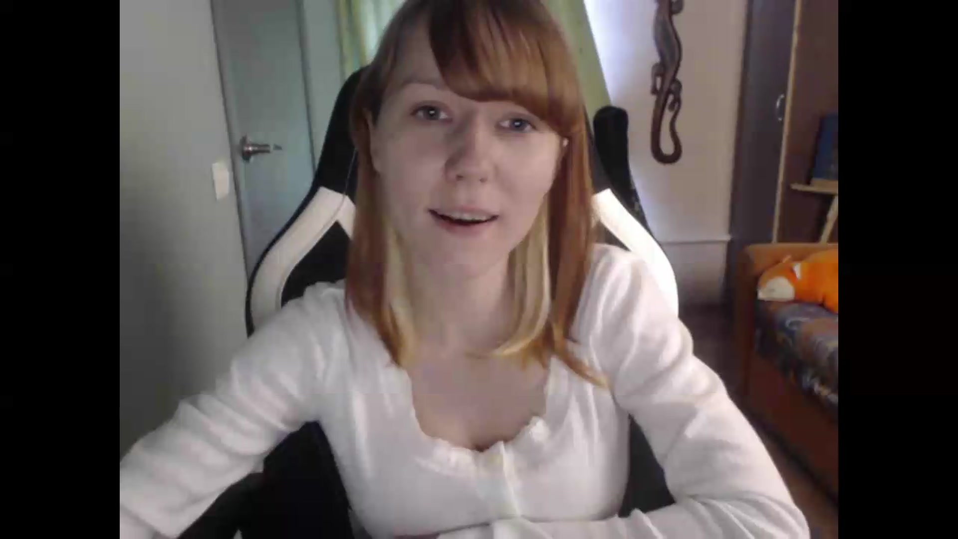 Gallery image thumbnail from NikiFoks18's myfreecams stream on, 06/08/2026, 06:18 image 19 of 20