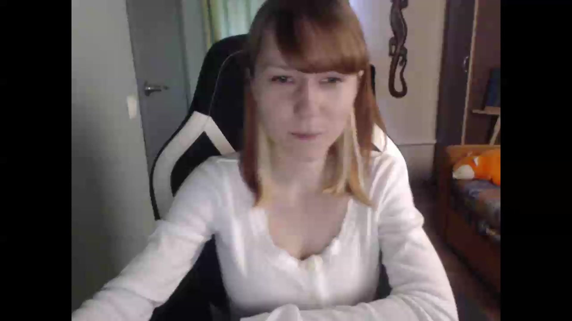 Gallery image thumbnail from NikiFoks18's myfreecams stream on, 06/08/2026, 08:30 image 8 of 20
