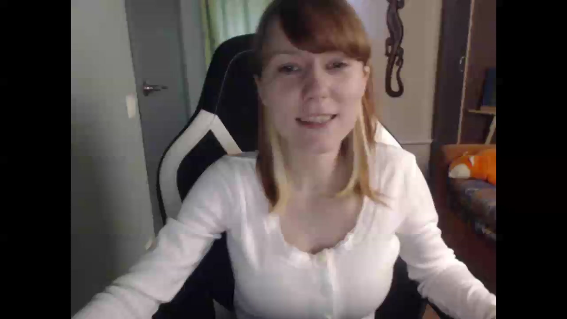 Gallery image thumbnail from NikiFoks18's myfreecams stream on, 06/08/2026, 08:30 image 2 of 20