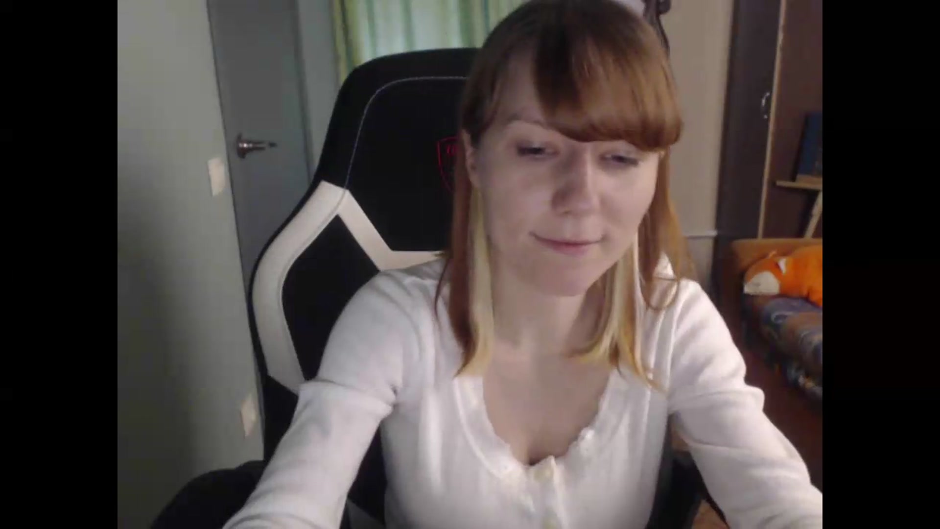 Gallery image thumbnail from NikiFoks18's myfreecams stream on, 06/08/2026, 08:30 image 6 of 20