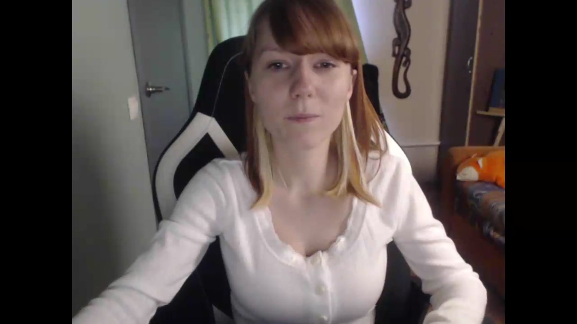 Gallery image thumbnail from NikiFoks18's myfreecams stream on, 06/08/2026, 08:30 image 9 of 20
