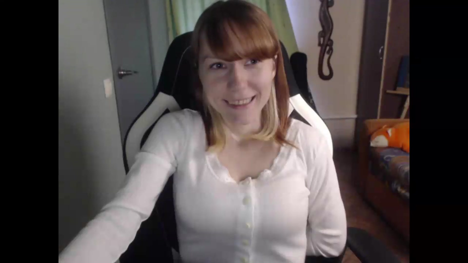 Gallery image thumbnail from NikiFoks18's myfreecams stream on, 06/08/2026, 08:30 image 19 of 20