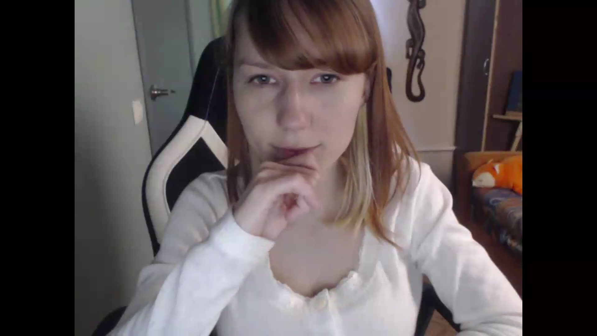 Gallery image thumbnail from NikiFoks18's myfreecams stream on, 06/08/2026, 08:30 image 16 of 20