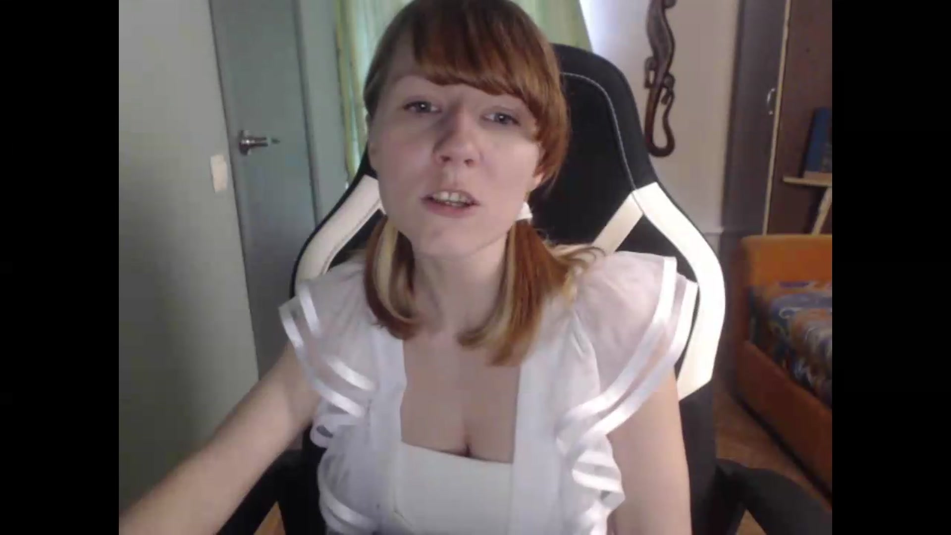Gallery image thumbnail from NikiFoks18's myfreecams stream on, 06/19/2026, 07:16 image 10 of 20