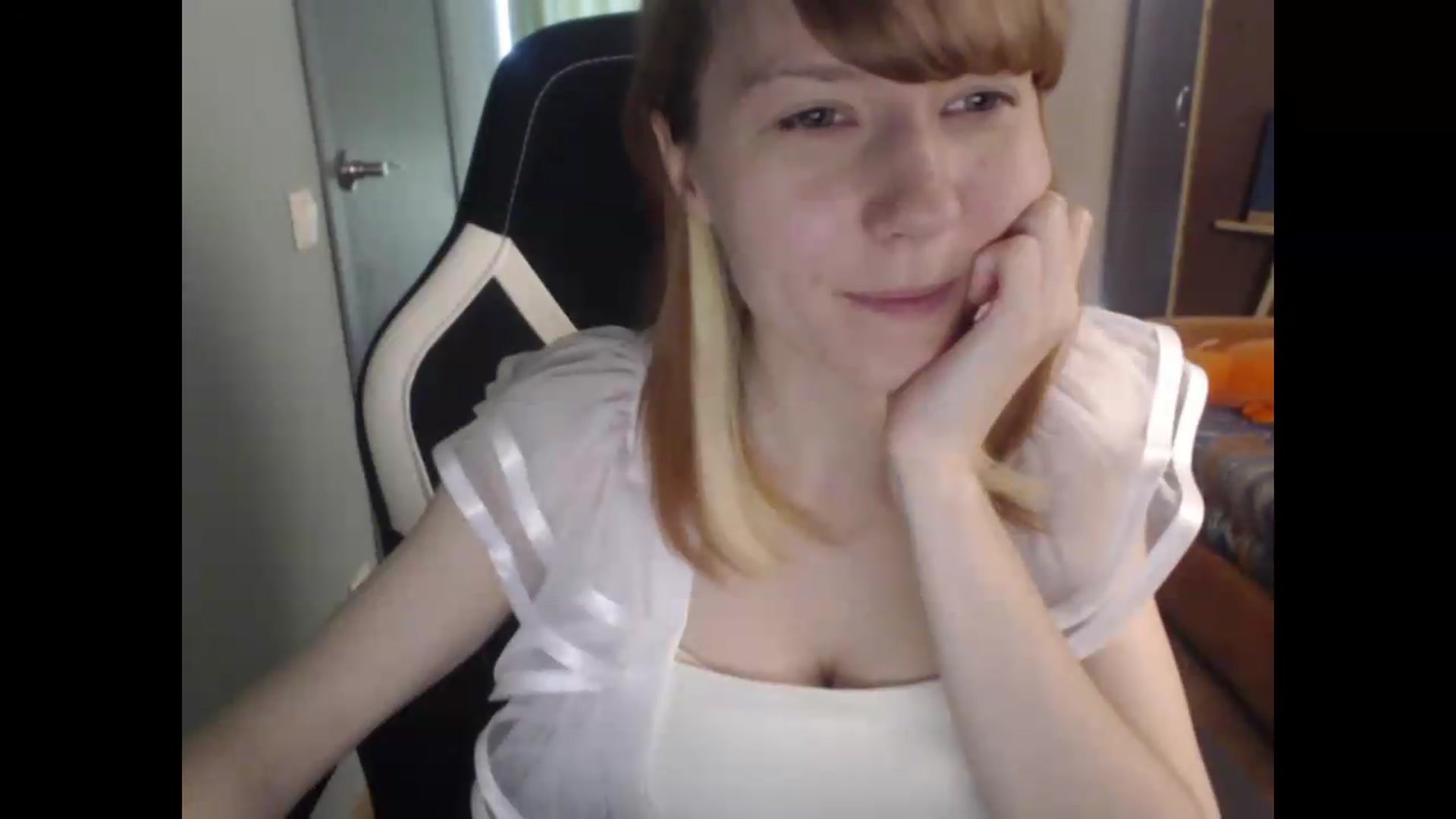 Gallery image thumbnail from NikiFoks18's myfreecams stream on, 06/24/2026, 06:19 image 18 of 20