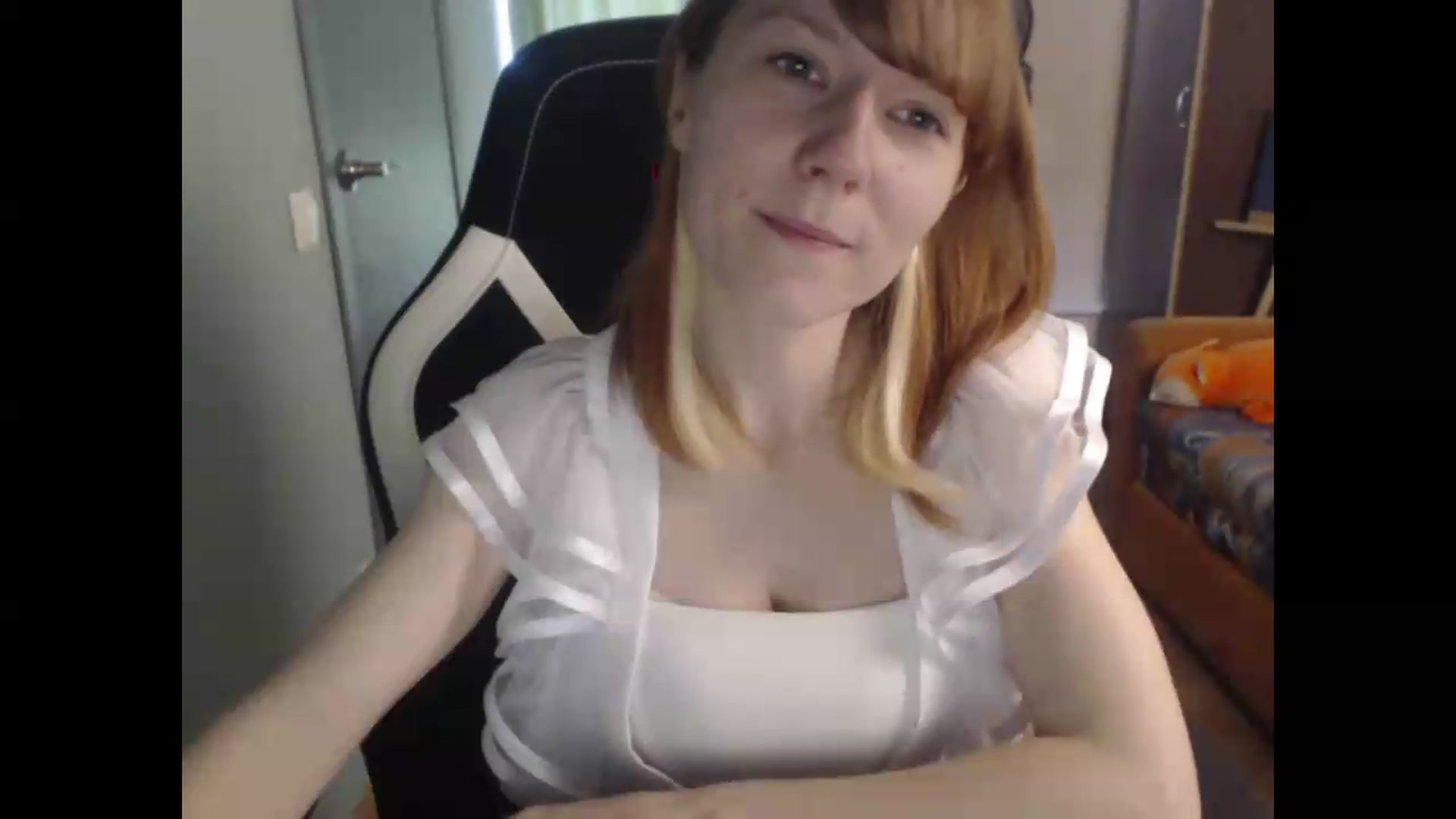Gallery image thumbnail from NikiFoks18's myfreecams stream on, 06/24/2026, 06:19 image 17 of 20