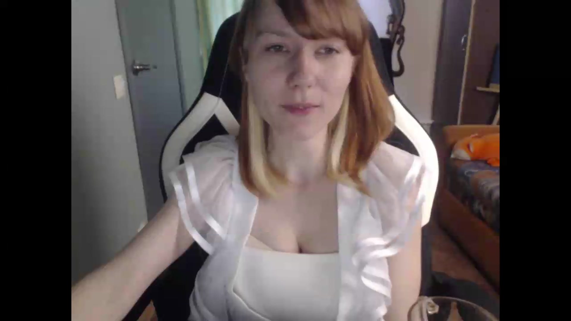 Gallery image thumbnail from NikiFoks18's myfreecams stream on, 06/24/2026, 07:10 image 6 of 20