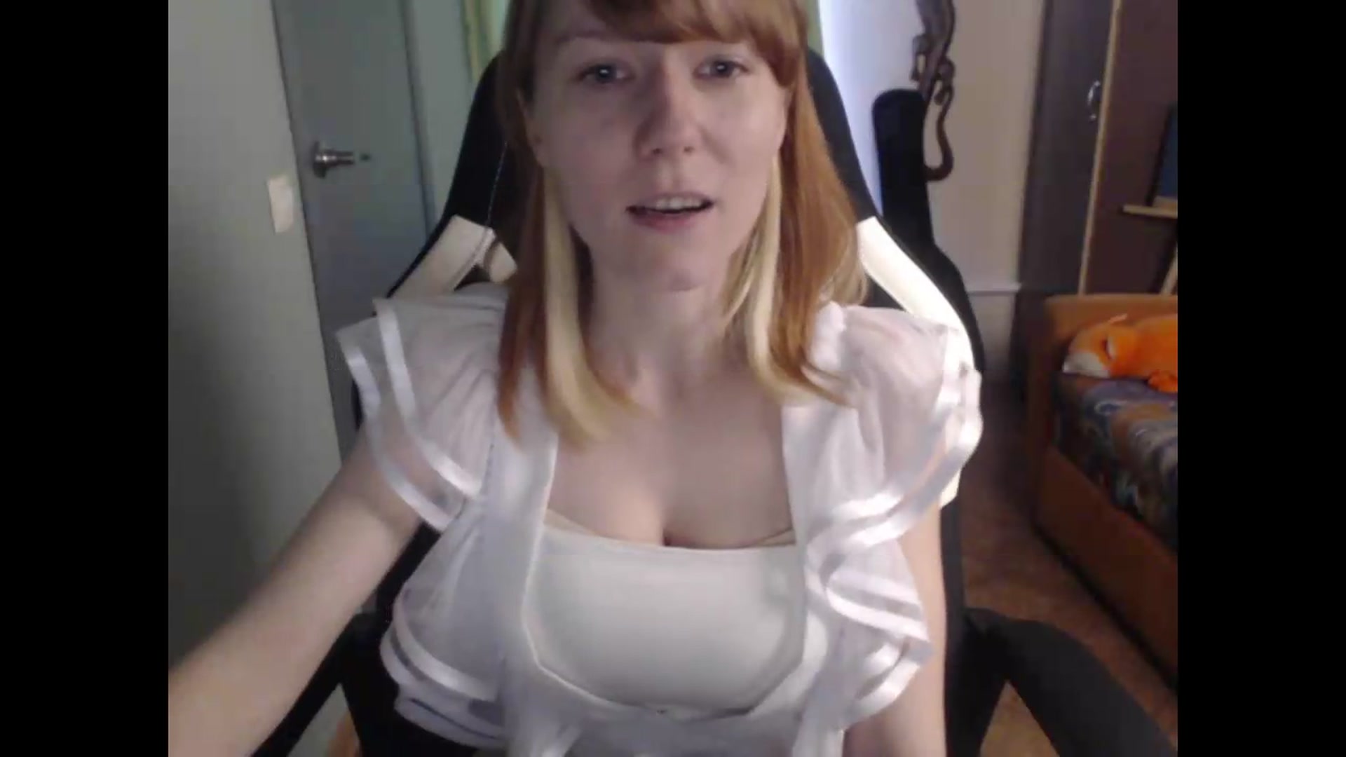 Gallery image thumbnail from NikiFoks18's myfreecams stream on, 06/24/2026, 07:10 image 15 of 20