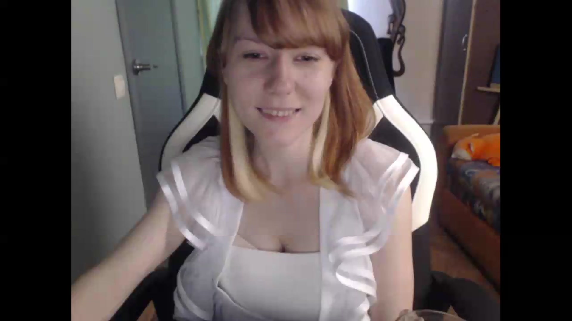 Gallery image thumbnail from NikiFoks18's myfreecams stream on, 06/24/2026, 07:10 image 5 of 20