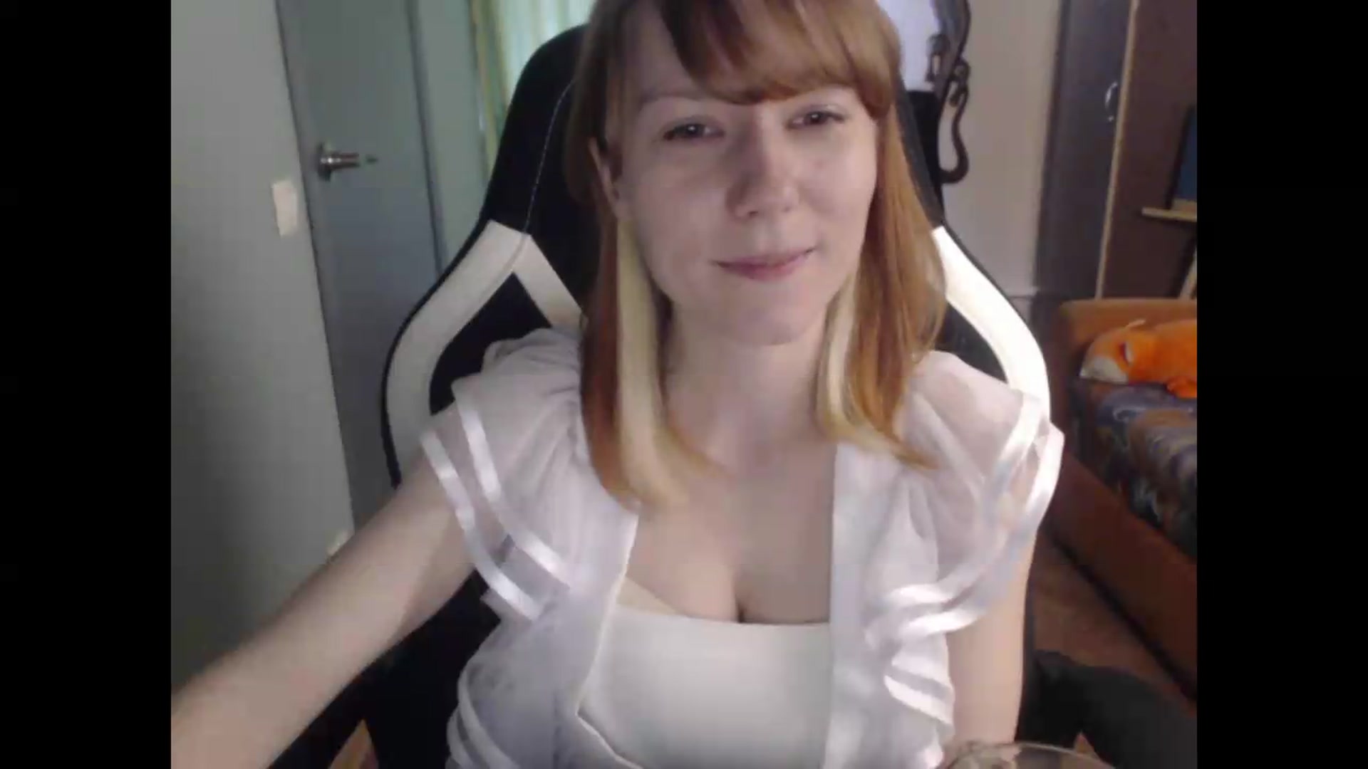Gallery image thumbnail from NikiFoks18's myfreecams stream on, 06/24/2026, 07:10 image 4 of 20