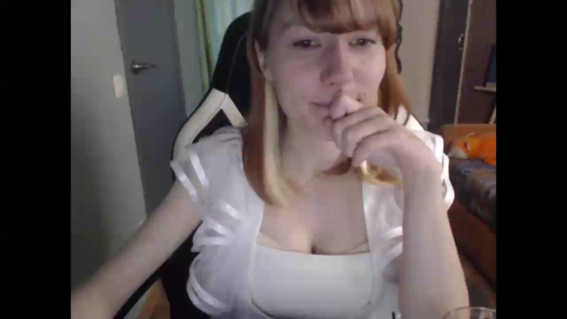 Gallery image thumbnail from NikiFoks18's myfreecams stream on, 06/24/2026, 07:42 image 12 of 20