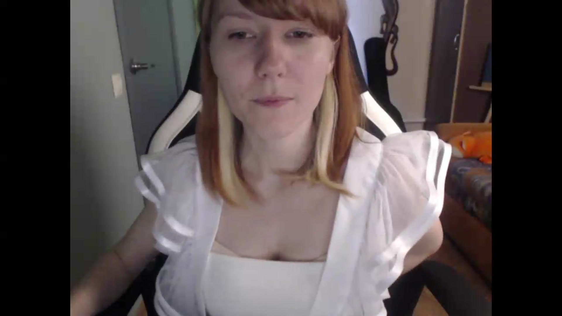 Gallery image thumbnail from NikiFoks18's myfreecams stream on, 06/24/2026, 09:04 image 7 of 20